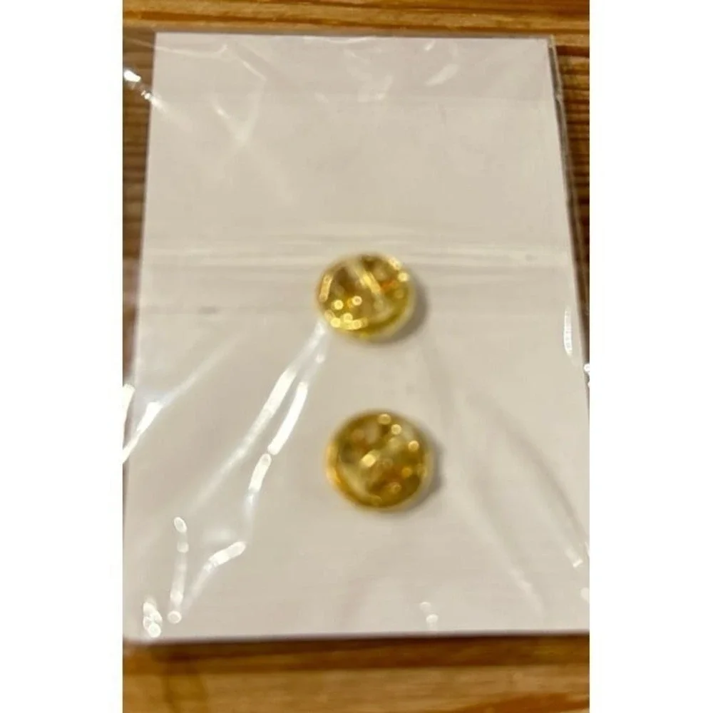 NEW! Michter's Bourbon Whiskey metal lapel pin button mini bottle